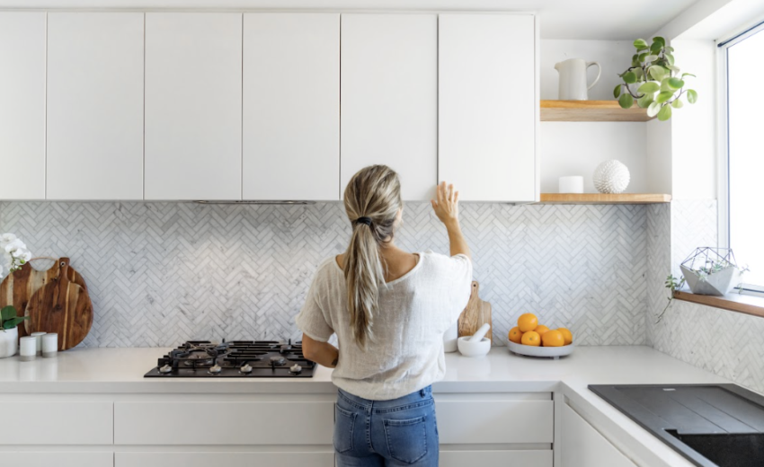 StoneCraft Kitchen & Bath | Projects At StoneCraft, we take pride in transforming spaces into elegant and functional works of art. Our recent project, the stunning remodel of Sofias Kitchen, showcases our commitment to excellence. We utilized our latest 2023 StoneCollection, featuring the exquisite Glacier and Magnolia stones, to create a harmonious blend of sophistication and practicality.